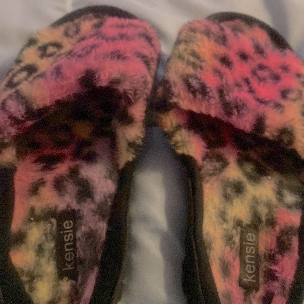 Rainbow house slippers gentle used